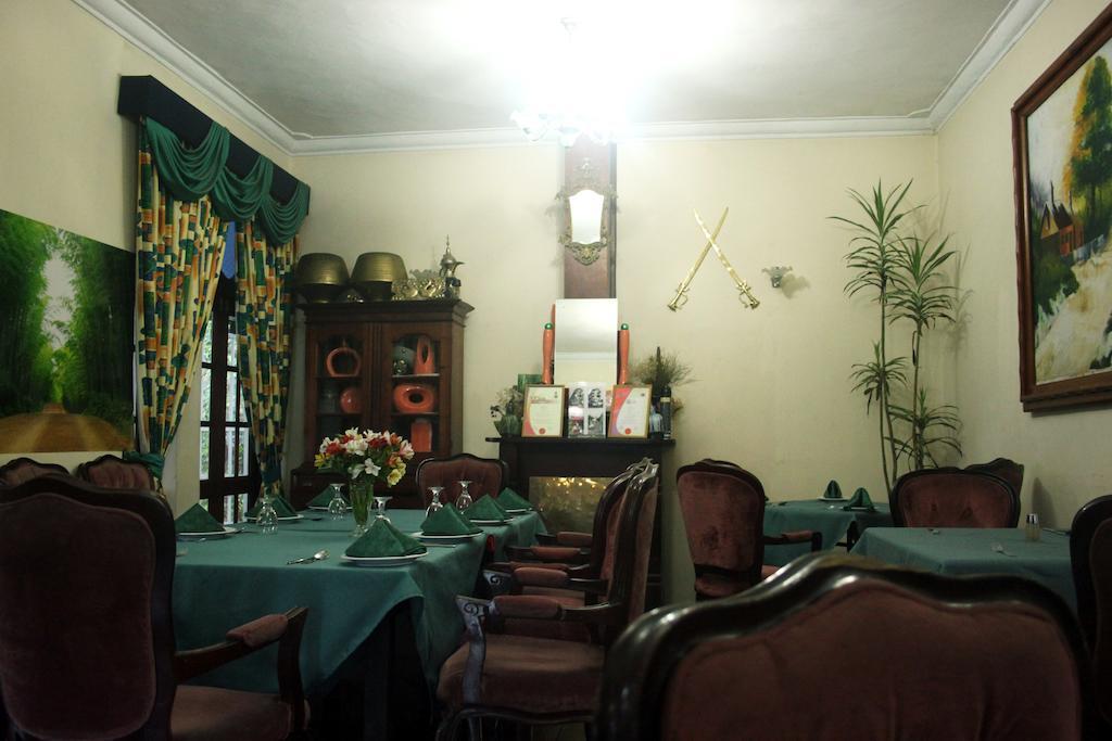 Colling Wood Hotel 努沃勒埃利耶 外观 照片