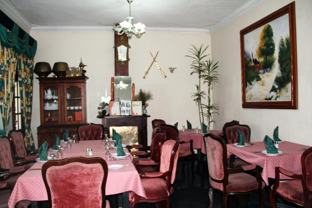 Colling Wood Hotel 努沃勒埃利耶 外观 照片